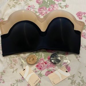 Set of two Lively strapless and wireless bras size 36C